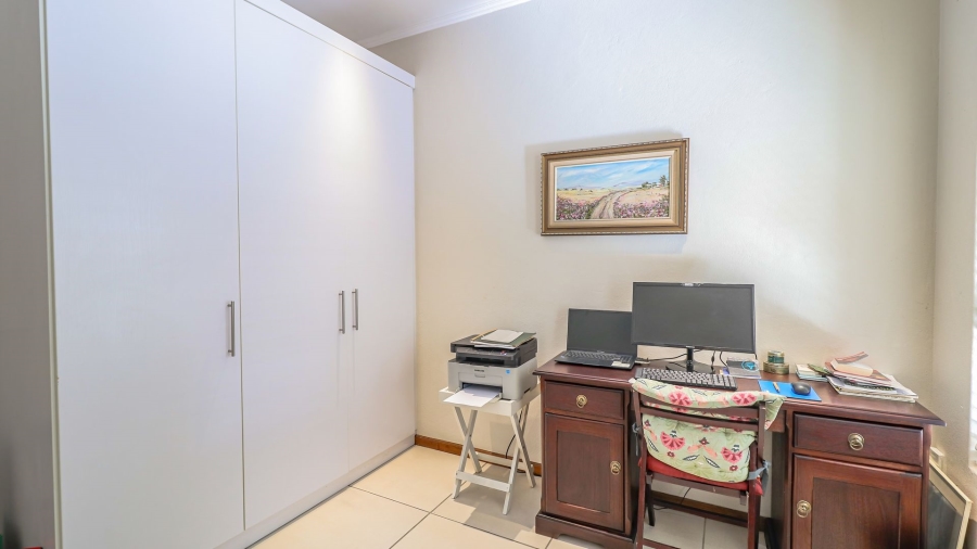 3 Bedroom Property for Sale in Broadacres Gauteng