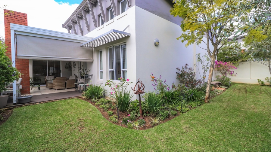 3 Bedroom Property for Sale in Broadacres Gauteng