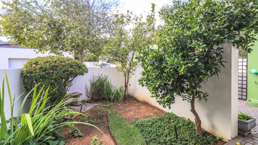 3 Bedroom Property for Sale in Broadacres Gauteng