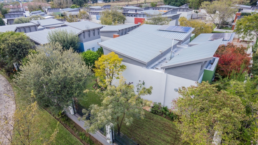 3 Bedroom Property for Sale in Broadacres Gauteng
