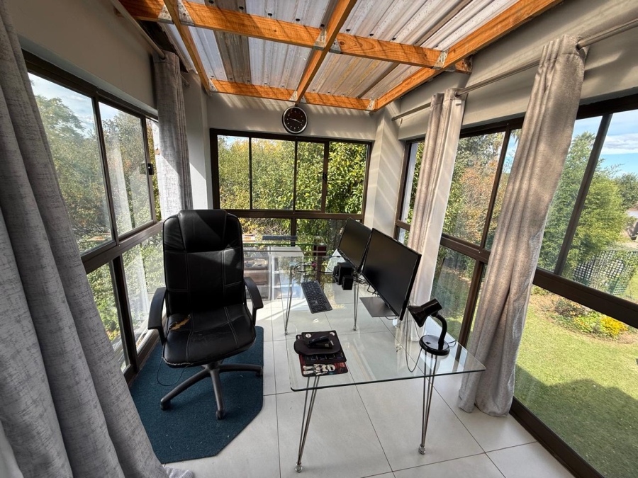 8 Bedroom Property for Sale in Kaalplaats West Gauteng