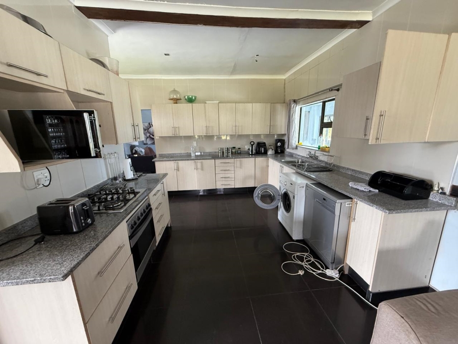 8 Bedroom Property for Sale in Kaalplaats West Gauteng