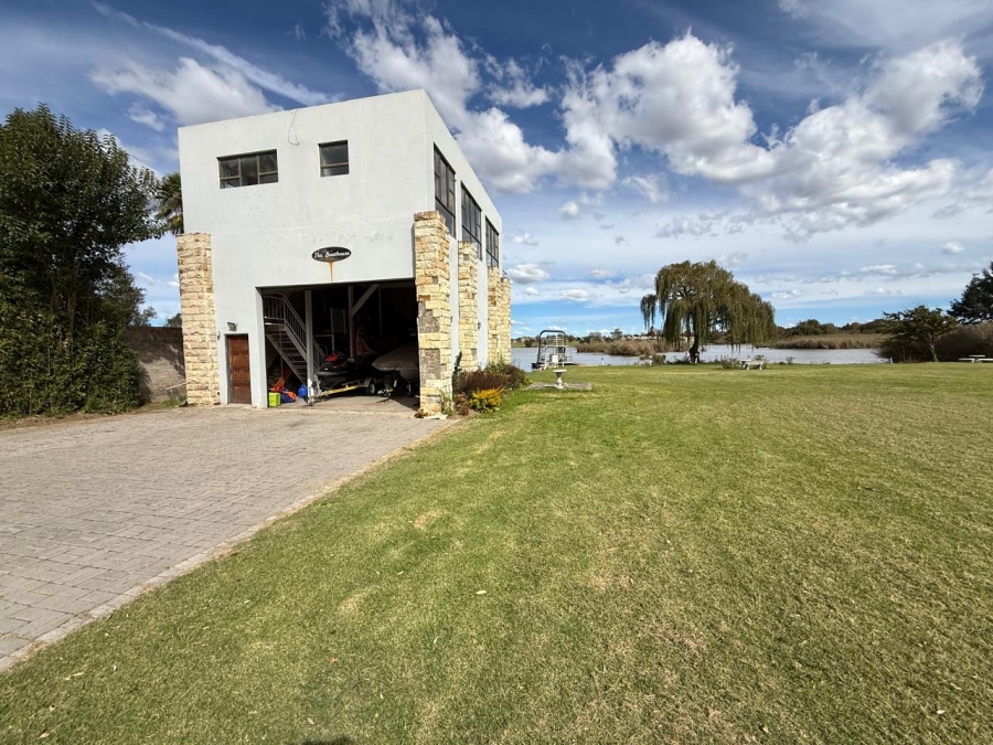 8 Bedroom Property for Sale in Kaalplaats West Gauteng