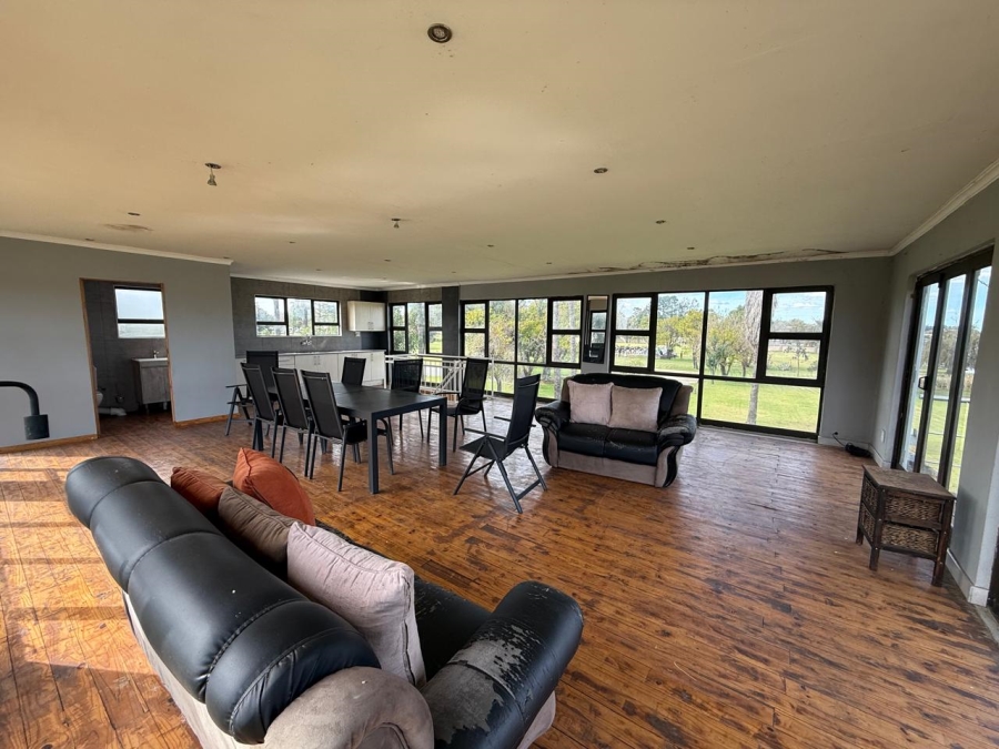 8 Bedroom Property for Sale in Kaalplaats West Gauteng