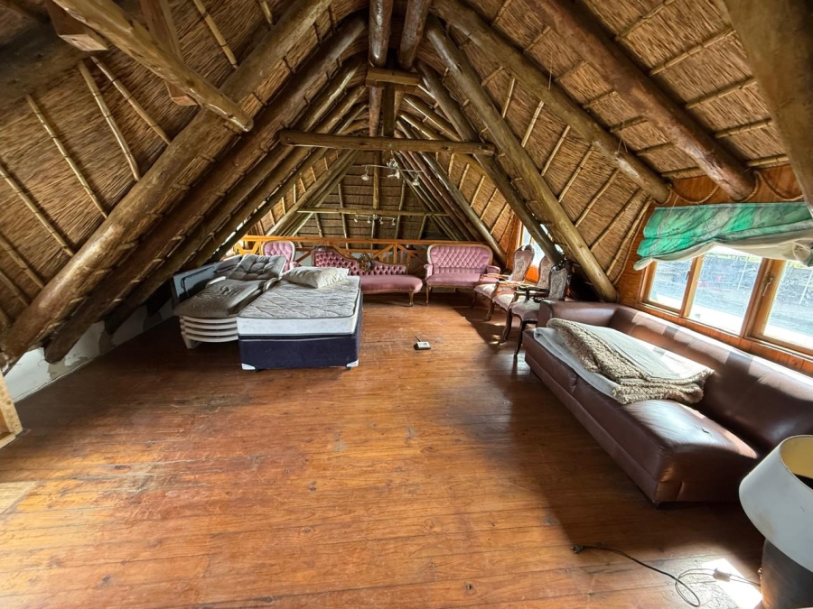 8 Bedroom Property for Sale in Kaalplaats West Gauteng