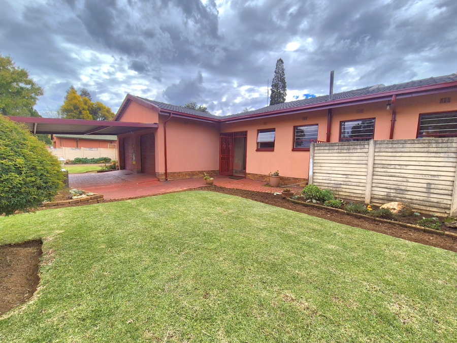 3 Bedroom Property for Sale in Sunward Park Gauteng