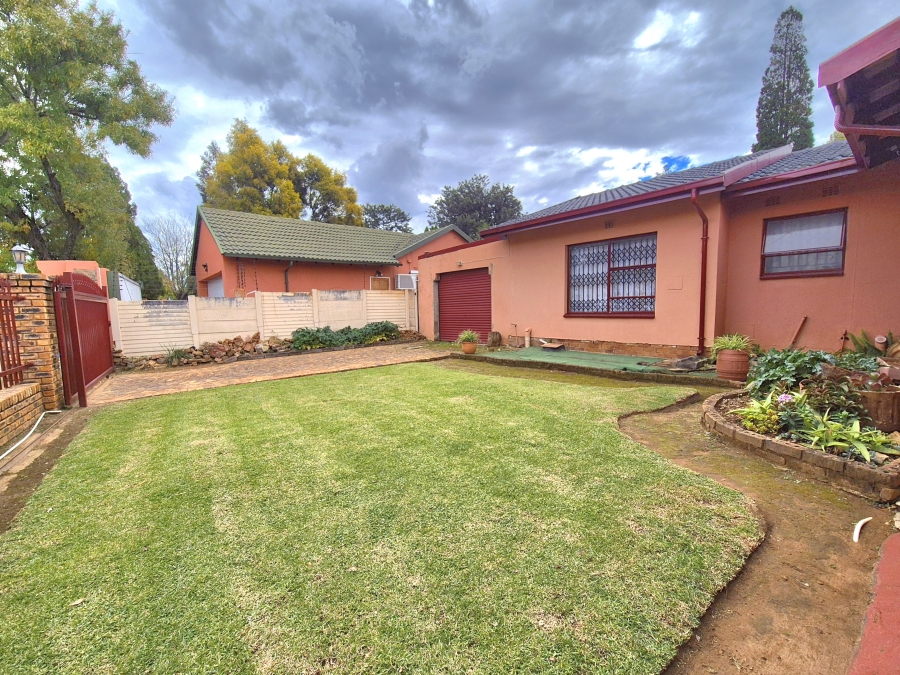 3 Bedroom Property for Sale in Sunward Park Gauteng