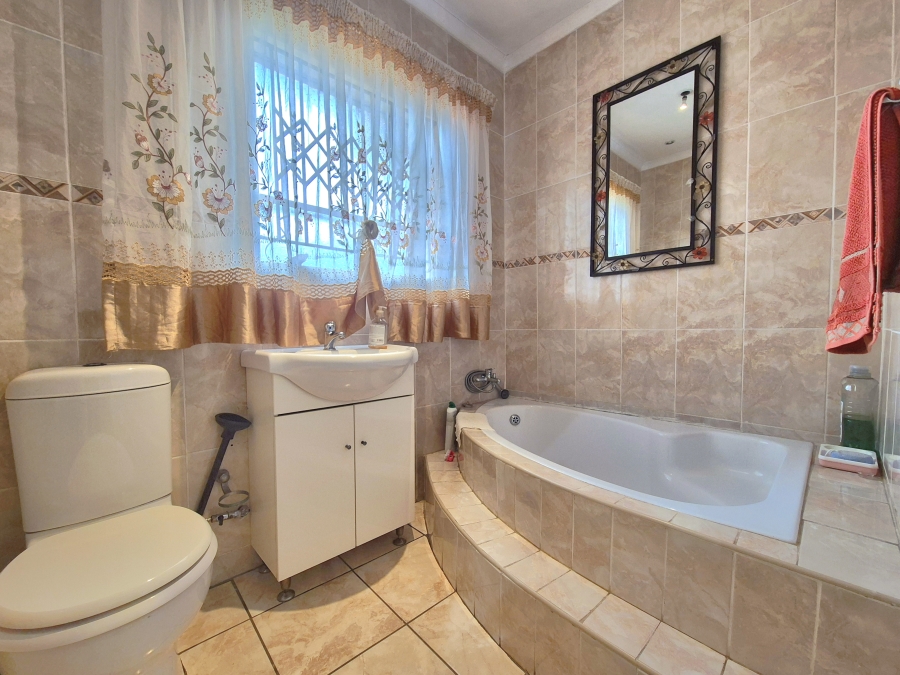 3 Bedroom Property for Sale in Sunward Park Gauteng