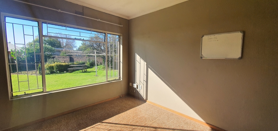 4 Bedroom Property for Sale in Rensburg Gauteng