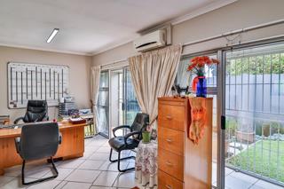 0 Bedroom Property for Sale in Brackenhurst Gauteng
