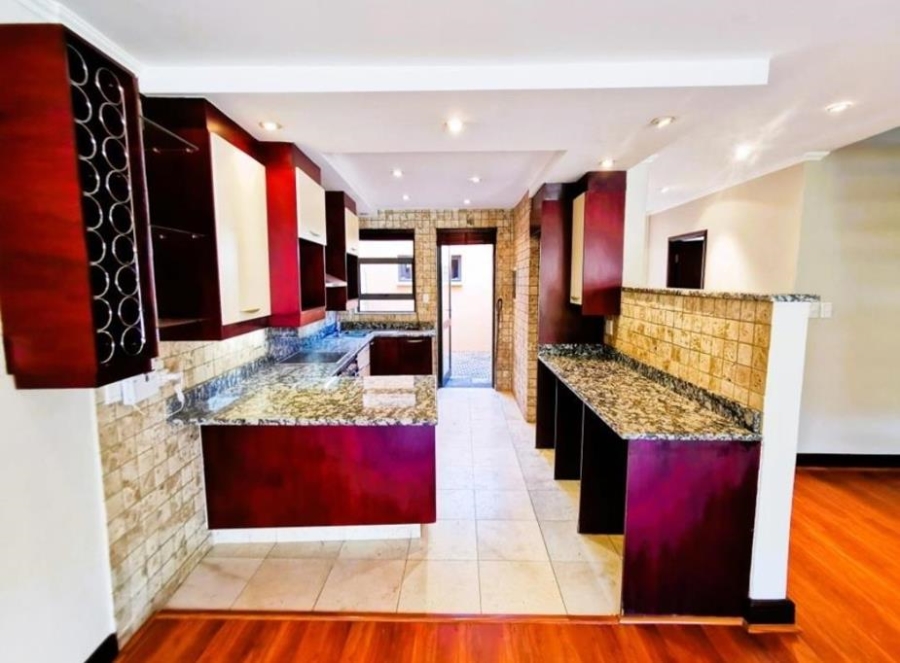 To Let 1 Bedroom Property for Rent in Bedfordview Gauteng