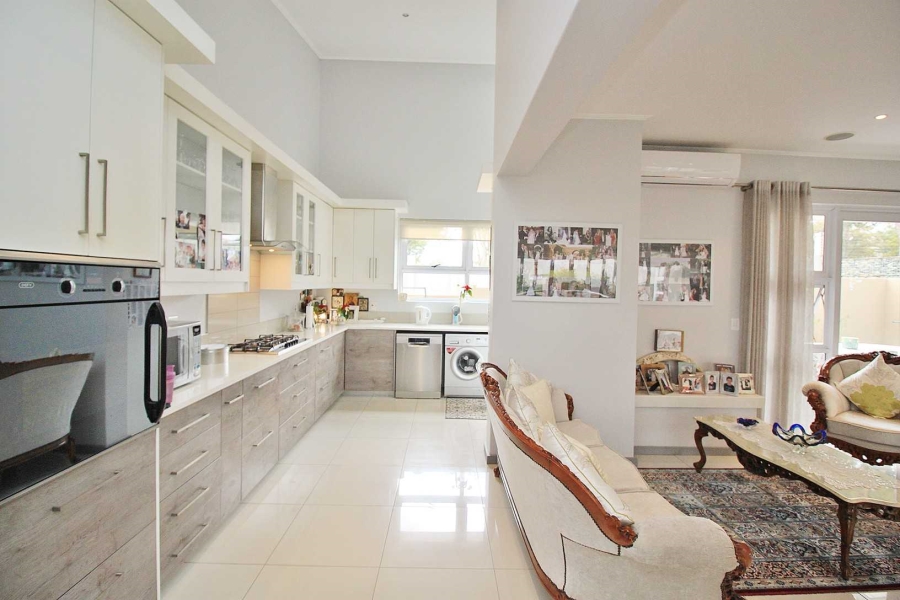 3 Bedroom Property for Sale in Greenstone Hill Gauteng