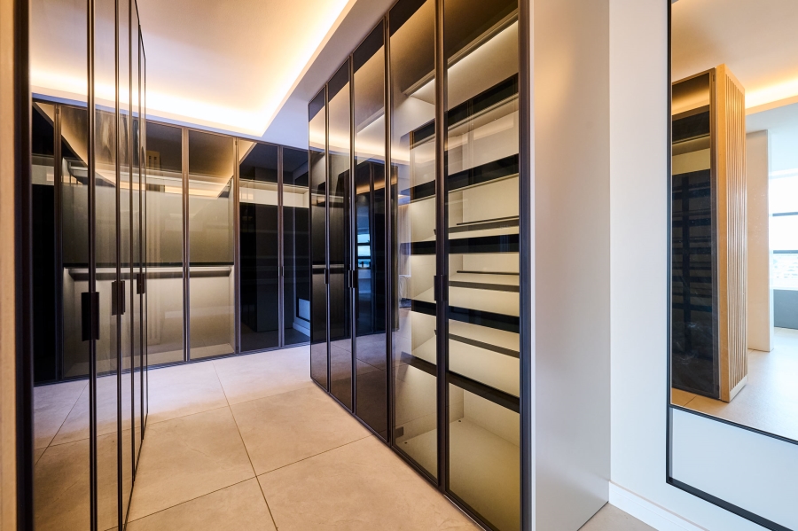6 Bedroom Property for Sale in Waterfall Gauteng