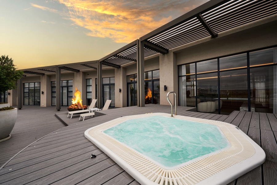 6 Bedroom Property for Sale in Waterfall Gauteng