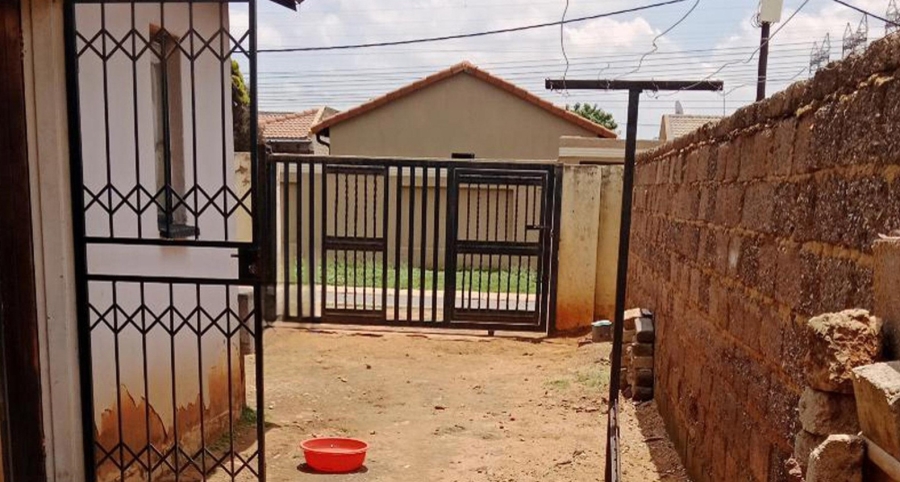 3 Bedroom Property for Sale in Protea Glen Gauteng