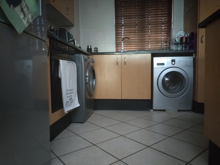 1 Bedroom Property for Sale in Edenburg Gauteng
