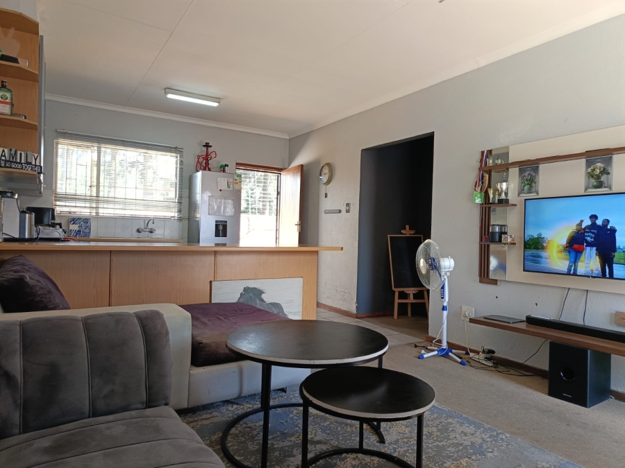 1 Bedroom Property for Sale in Weltevreden Park Gauteng