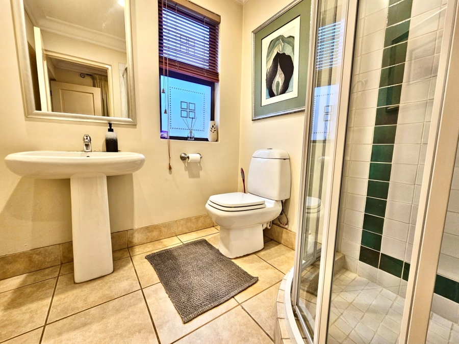 To Let 3 Bedroom Property for Rent in River Club Gauteng