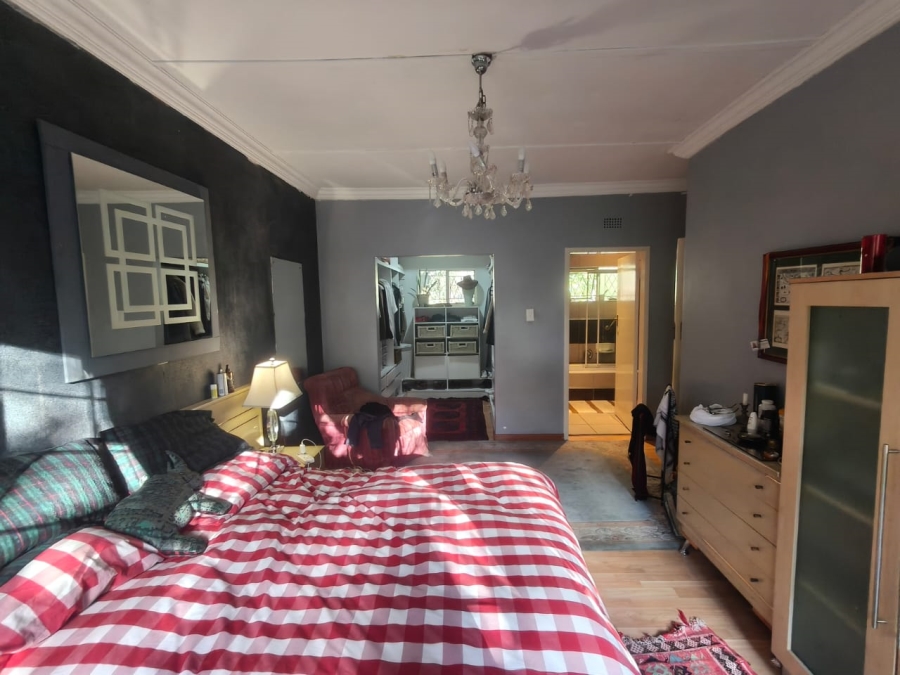 To Let 4 Bedroom Property for Rent in Kew Gauteng