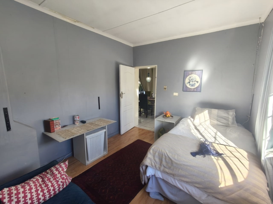 To Let 4 Bedroom Property for Rent in Kew Gauteng