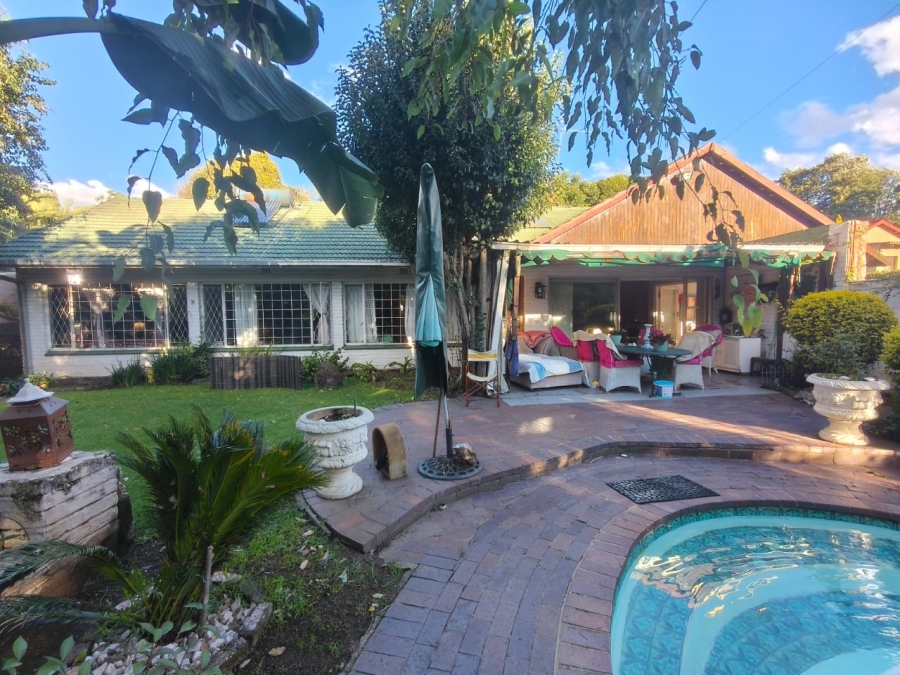 To Let 4 Bedroom Property for Rent in Kew Gauteng