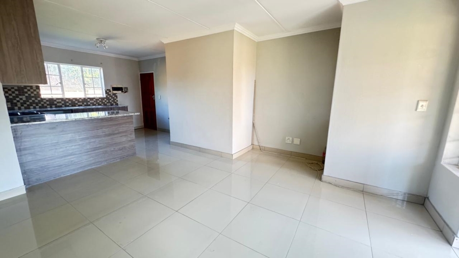 2 Bedroom Property for Sale in Erand Gardens Gauteng