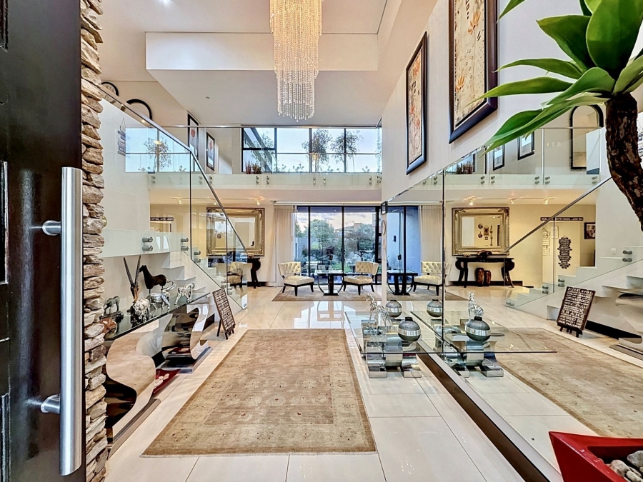 5 Bedroom Property for Sale in Lombardy Estate Gauteng