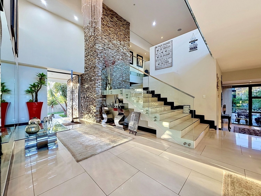 5 Bedroom Property for Sale in Lombardy Estate Gauteng