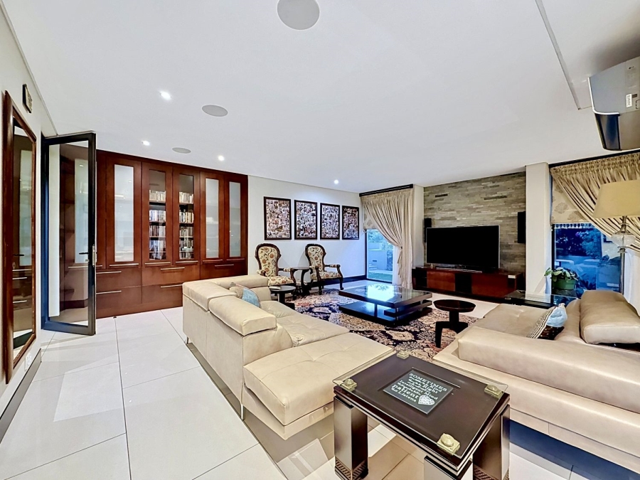 5 Bedroom Property for Sale in Lombardy Estate Gauteng