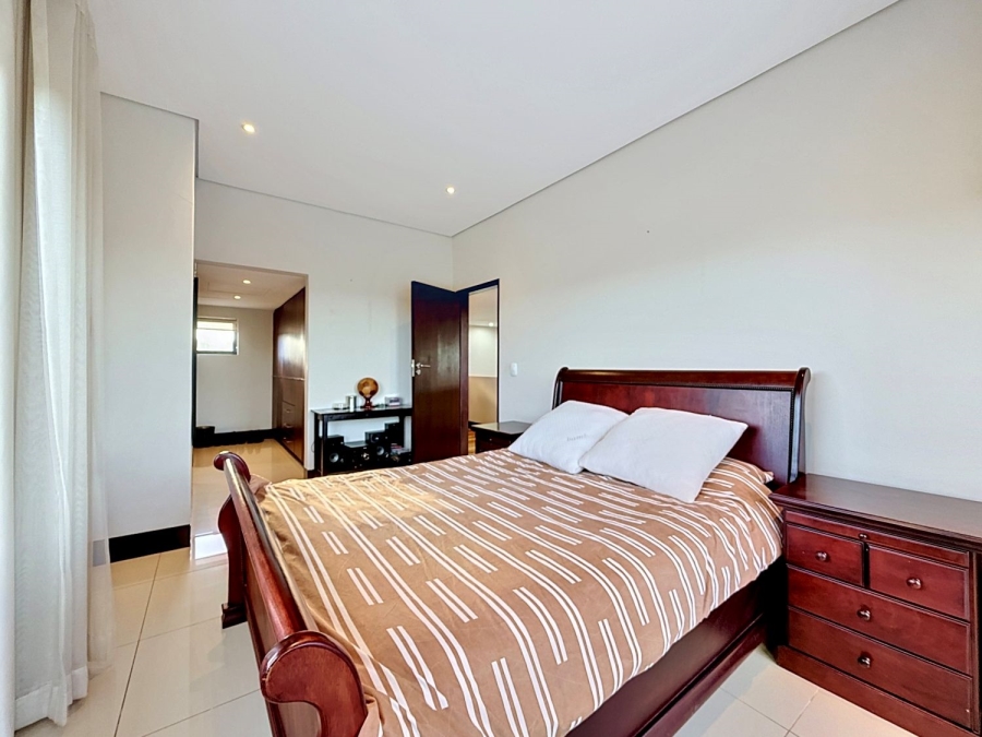 5 Bedroom Property for Sale in Lombardy Estate Gauteng