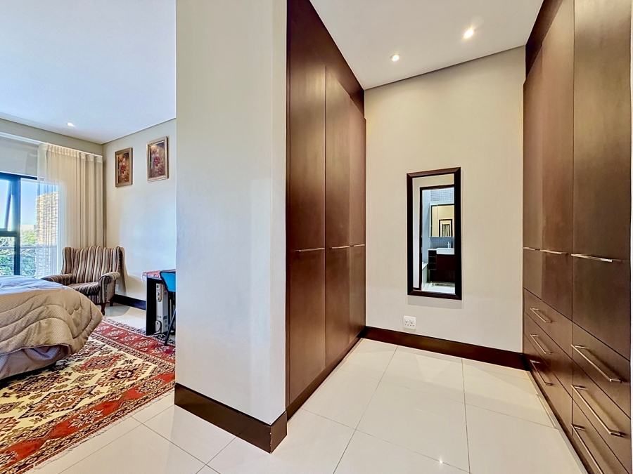 5 Bedroom Property for Sale in Lombardy Estate Gauteng