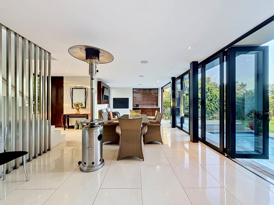 5 Bedroom Property for Sale in Lombardy Estate Gauteng
