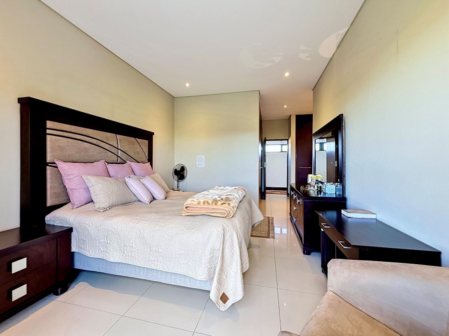 5 Bedroom Property for Sale in Lombardy Estate Gauteng