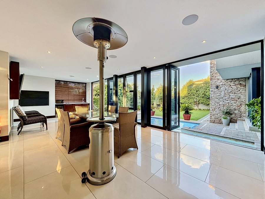 5 Bedroom Property for Sale in Lombardy Estate Gauteng