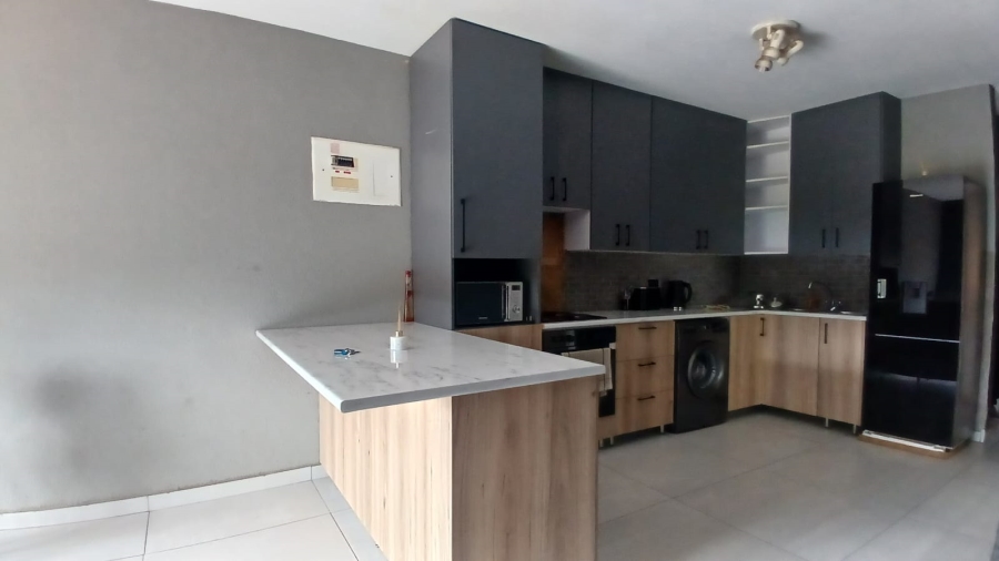 2 Bedroom Property for Sale in Willowbrook Gauteng