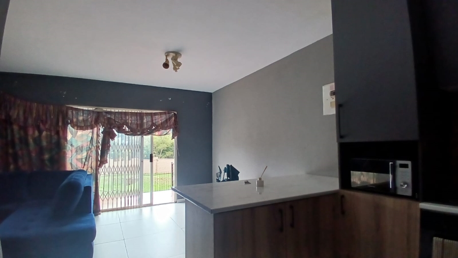 2 Bedroom Property for Sale in Willowbrook Gauteng