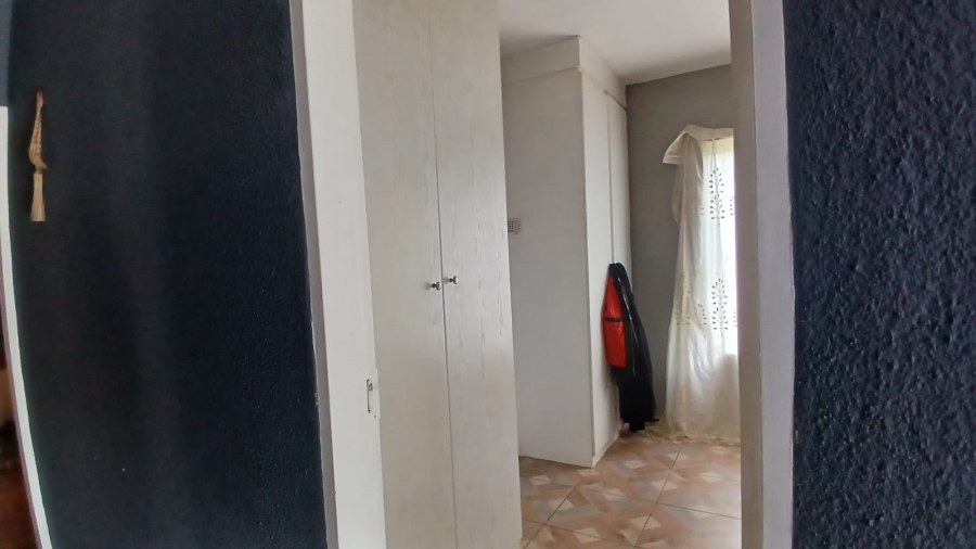 2 Bedroom Property for Sale in Willowbrook Gauteng