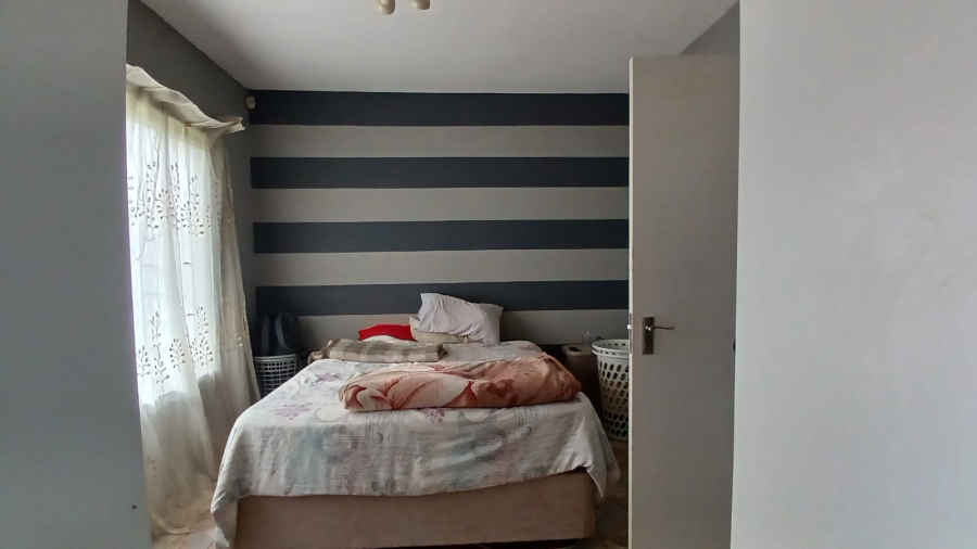 2 Bedroom Property for Sale in Willowbrook Gauteng