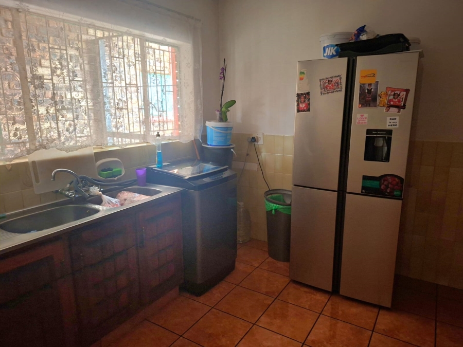 1 Bedroom Property for Sale in Lewisham Gauteng