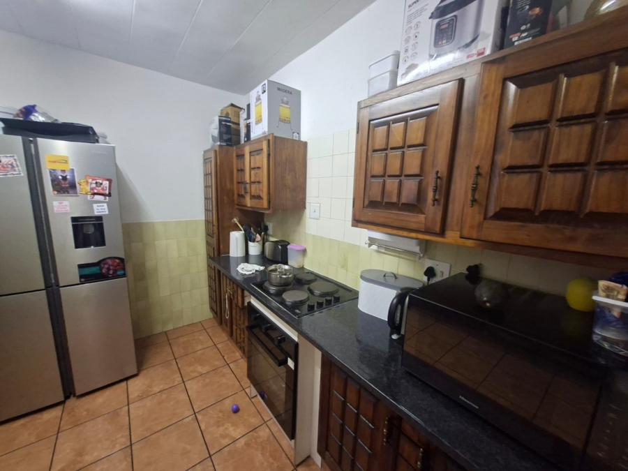1 Bedroom Property for Sale in Lewisham Gauteng