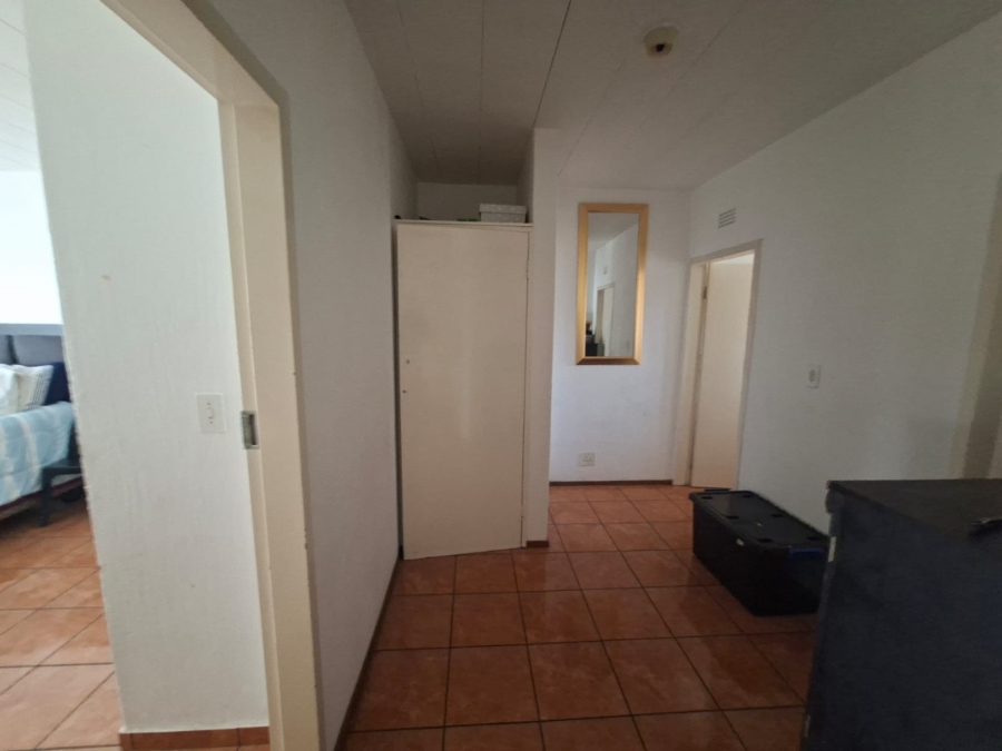 1 Bedroom Property for Sale in Lewisham Gauteng