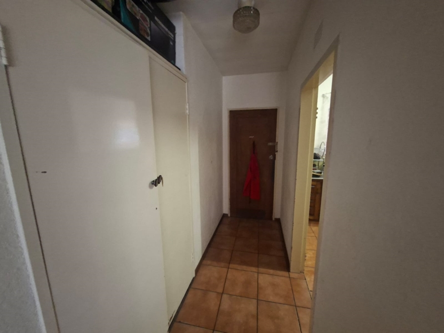 1 Bedroom Property for Sale in Lewisham Gauteng