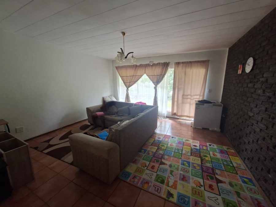 1 Bedroom Property for Sale in Lewisham Gauteng