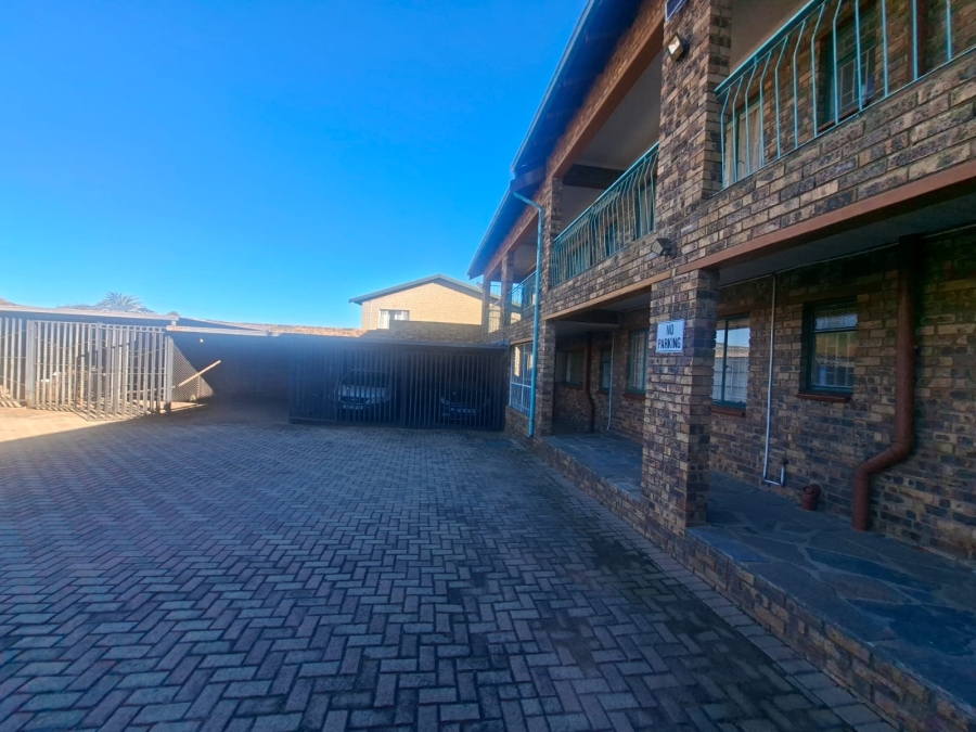 1 Bedroom Property for Sale in Lewisham Gauteng