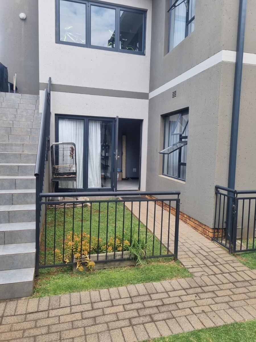 2 Bedroom Property for Sale in Norton Home Estate AH Gauteng