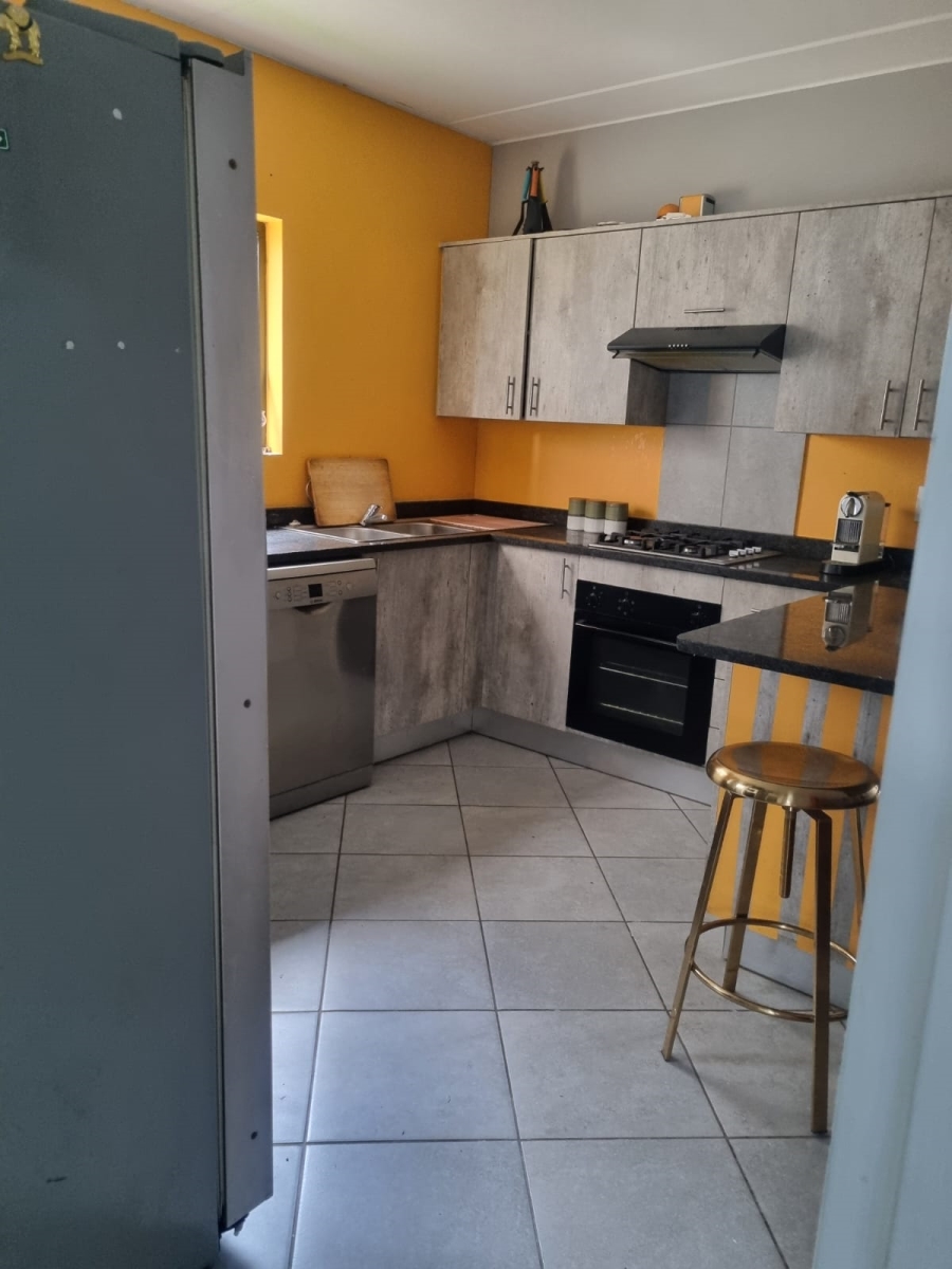 2 Bedroom Property for Sale in Norton Home Estate AH Gauteng