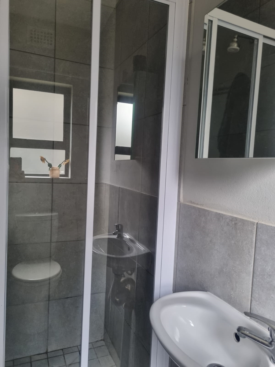 2 Bedroom Property for Sale in Norton Home Estate AH Gauteng