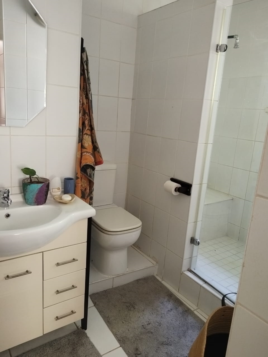 To Let 1 Bedroom Property for Rent in Kloofendal Gauteng