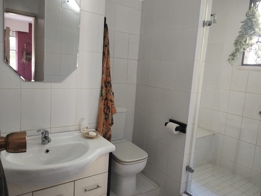 To Let 1 Bedroom Property for Rent in Kloofendal Gauteng