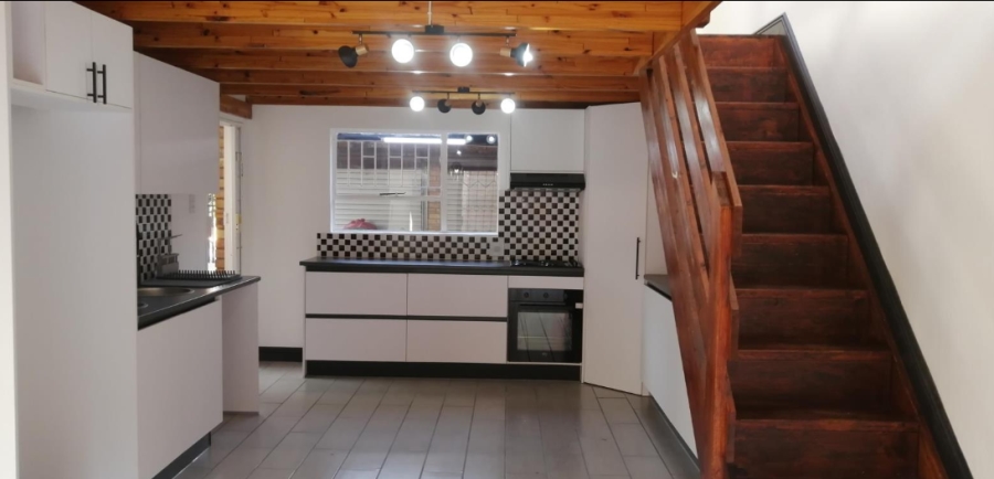 To Let 2 Bedroom Property for Rent in North Riding Gauteng